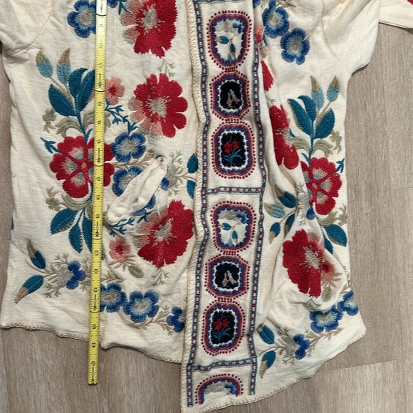 BIYA flower emb hoodie - Picture 5 of 6